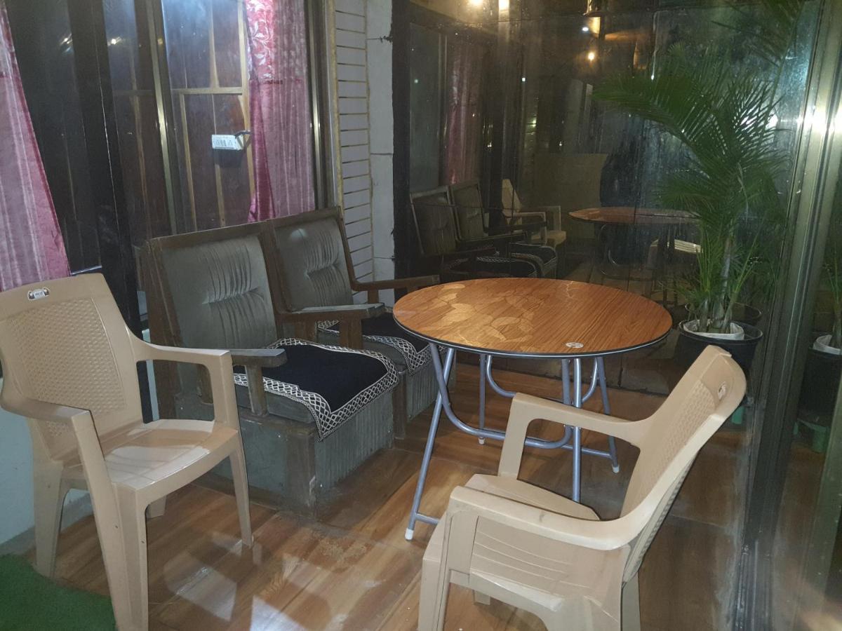 Amruta Homestays Chikhaldara Bagian luar foto